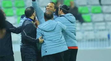 تجاوز الحدود.. مدرب نفط ميسان العراقي يهاجم مؤمن سليمان ويطالب بمعاقبته صراحة